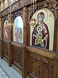 Иконостас в село Чурен